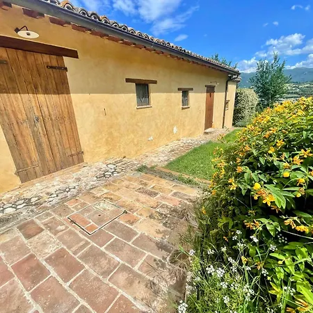 Spoleto Tranquilita Sleeps 20 With Wifi Pool Yoga Gardens And Views *