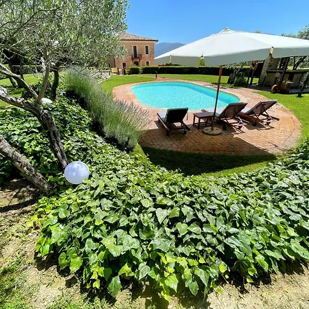 Spoleto Tranquilita Sleeps 20 With Wifi Pool Yoga Gardens And Views Villa Morro