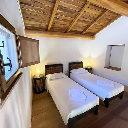 Spoleto Tranquilita Sleeps 20 With Wifi Pool Yoga Gardens And Views 别墅 *