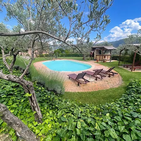 Spoleto Tranquilita Sleeps 20 With Wifi Pool Yoga Gardens And Views Villa Morro