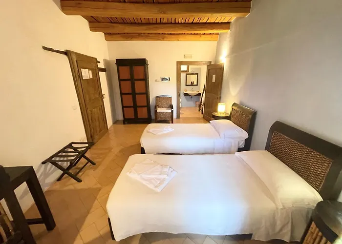 Spoleto Tranquilita Sleeps 20 With Wifi Pool Yoga Gardens And Views