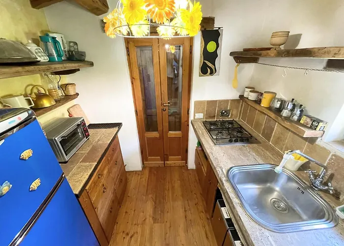 Spoleto Tranquilita Sleeps 20 With Wifi Pool Yoga Gardens And Views Villa