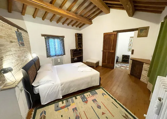 Villa Spoleto Tranquilita Sleeps 20 With Wifi Pool Yoga Gardens And Views