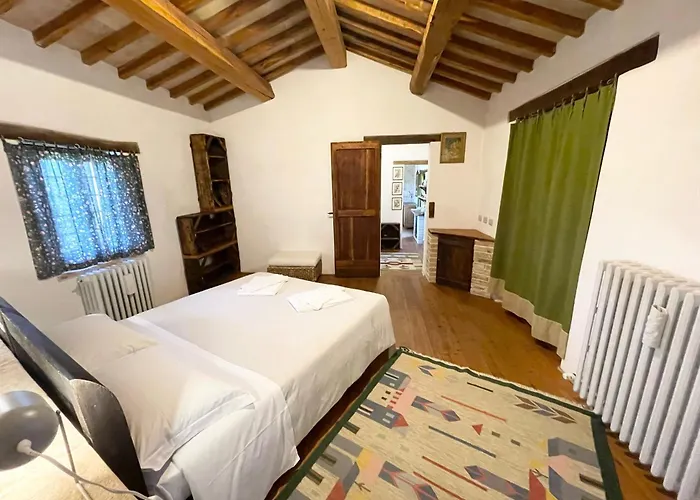 Villa Spoleto Tranquilita Sleeps 20 With Wifi Pool Yoga Gardens And Views