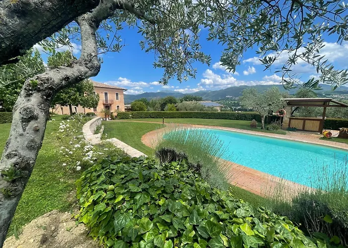 Spoleto Tranquilita Sleeps 20 With Wifi Pool Yoga Gardens And Views *