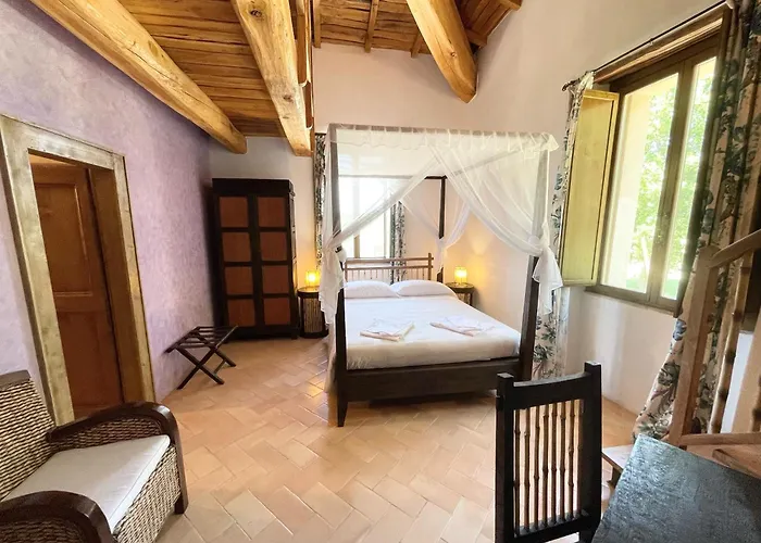 Spoleto Tranquilita Sleeps 20 With Wifi Pool Yoga Gardens And Views
