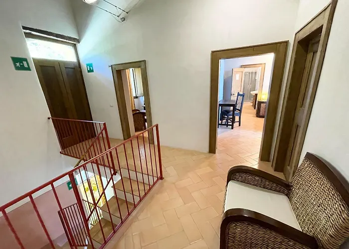 Spoleto Tranquilita Sleeps 20 With Wifi Pool Yoga Gardens And Views Villa