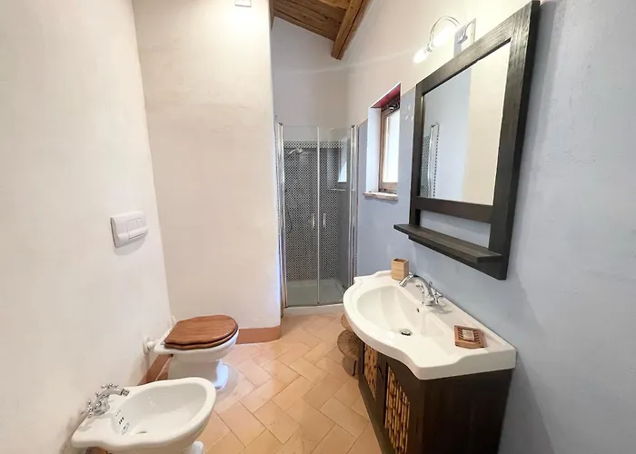 Spoleto Tranquilita Sleeps 20 With Wifi Pool Yoga Gardens And Views Villa *