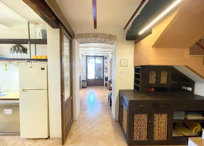 Spoleto Tranquilita Sleeps 20 With Wifi Pool Yoga Gardens And Views