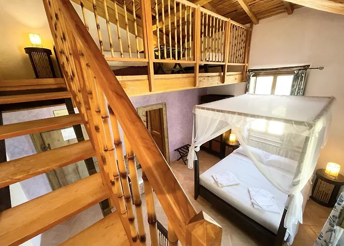 Villa Spoleto Tranquilita Sleeps 20 With Wifi Pool Yoga Gardens And Views *