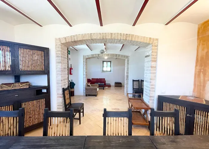 Villa Spoleto Tranquilita Sleeps 20 With Wifi Pool Yoga Gardens And Views Morro