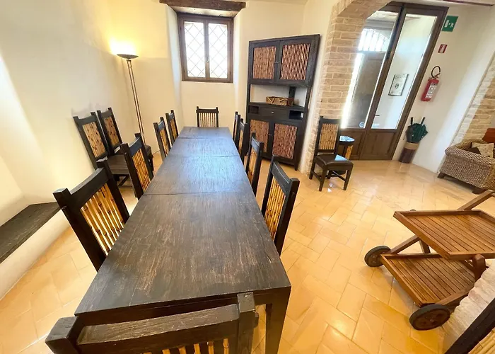 Spoleto Tranquilita Sleeps 20 With Wifi Pool Yoga Gardens And Views Villa Morro