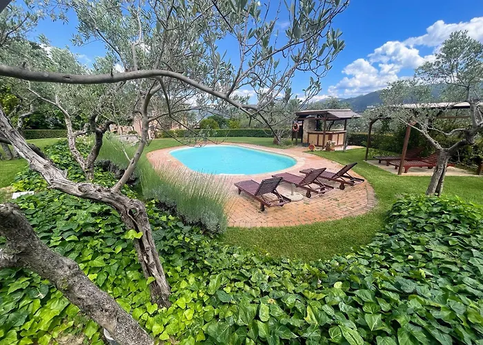 Spoleto Tranquilita Sleeps 20 With Wifi Pool Yoga Gardens And Views Villa Morro